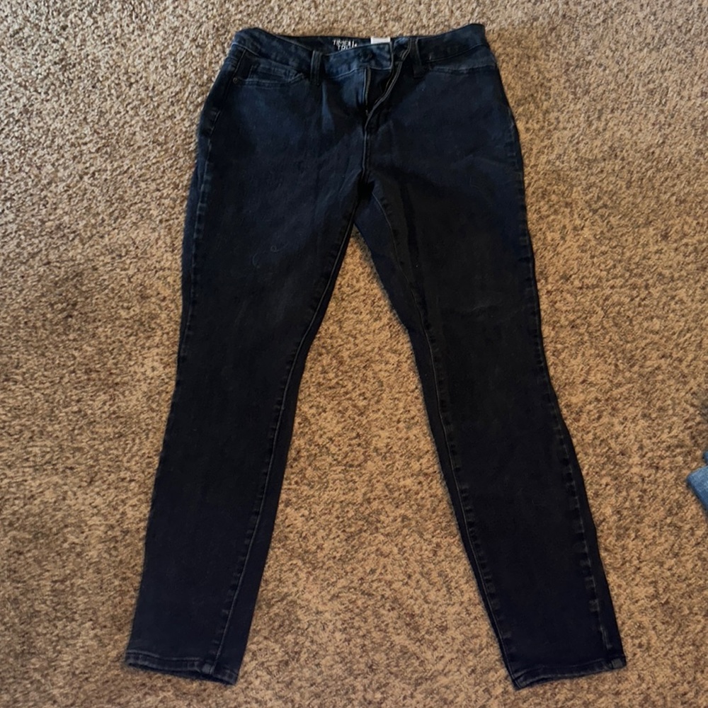 Size 6 High Rise Skinny Jeans